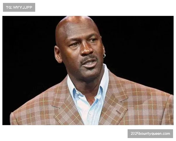 特写镜头：尼斯队长丹特在球队大比分落后时仍不断鼓励年轻队友